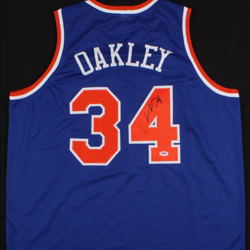 signed Charles Oakley Knicks Jersey psa